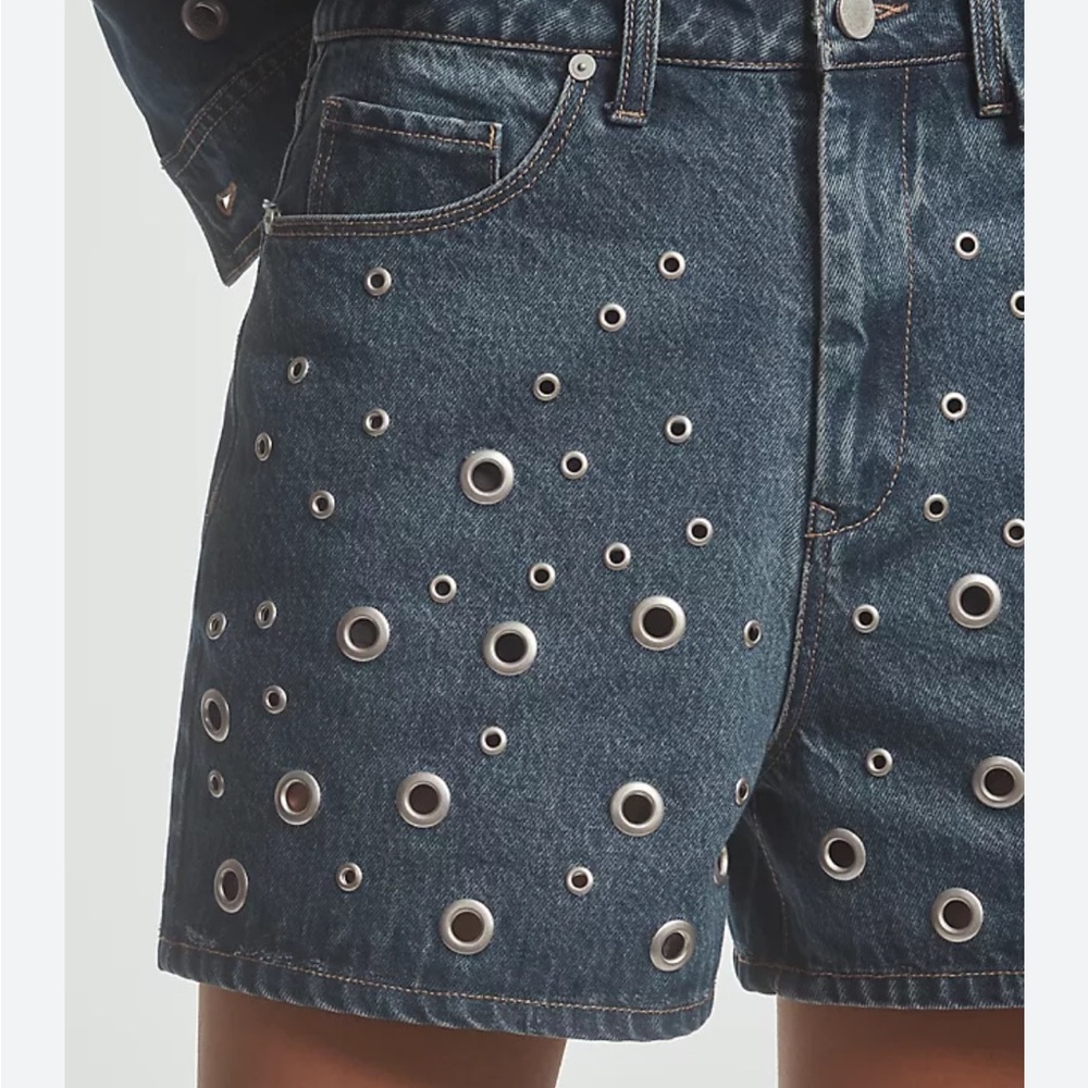 NWT BLANKNYC Silver Dreams Denim The Reeve Shorts size 29 new with tags - Picture 2 of 4